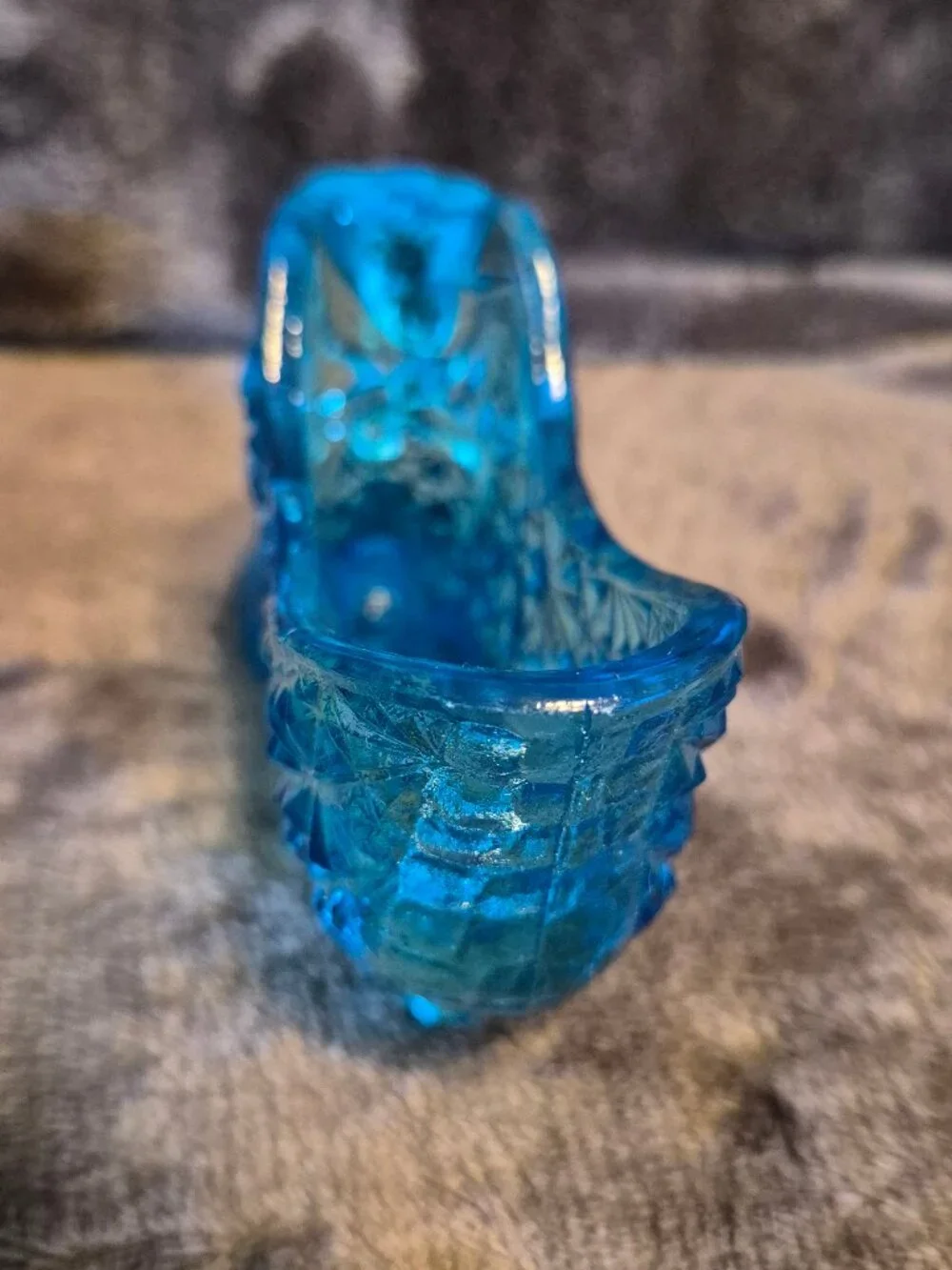 Fenton Blue Daisy And Button Cat Head Glass Shoe Slipper